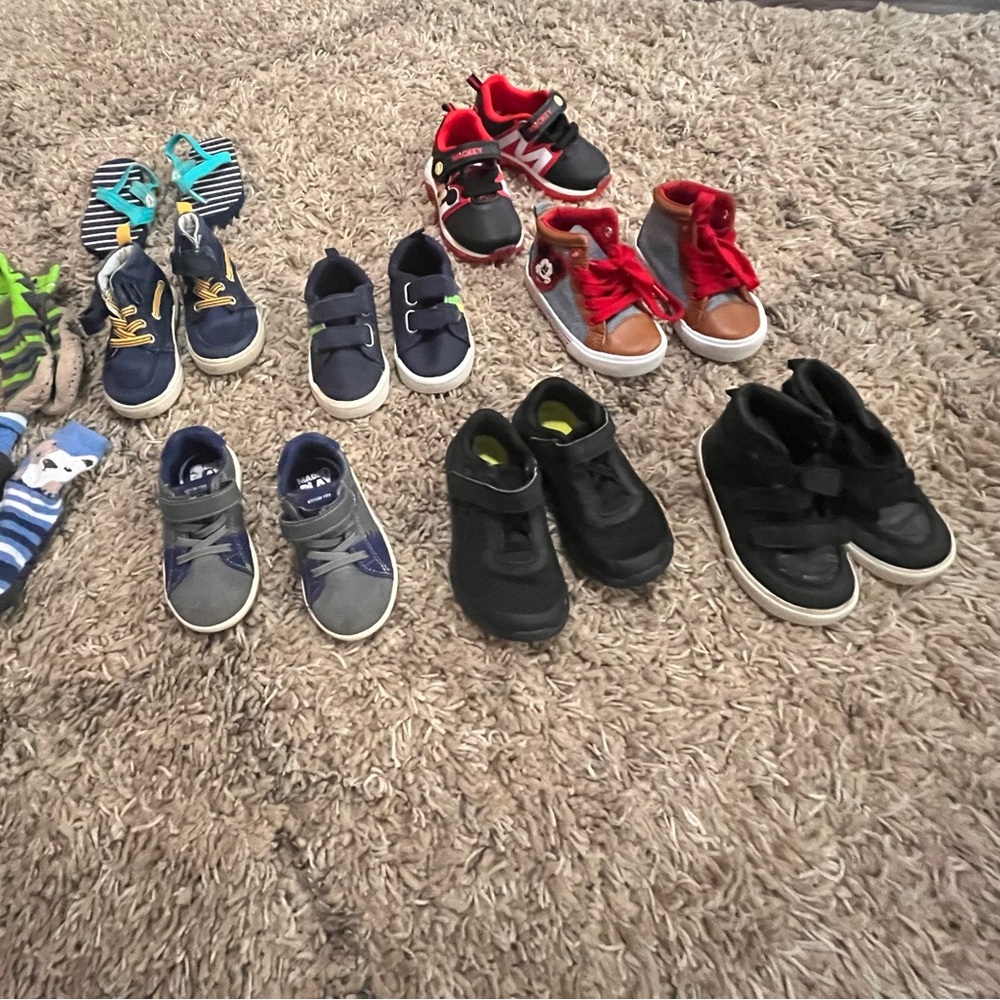 Toddler shoe lot